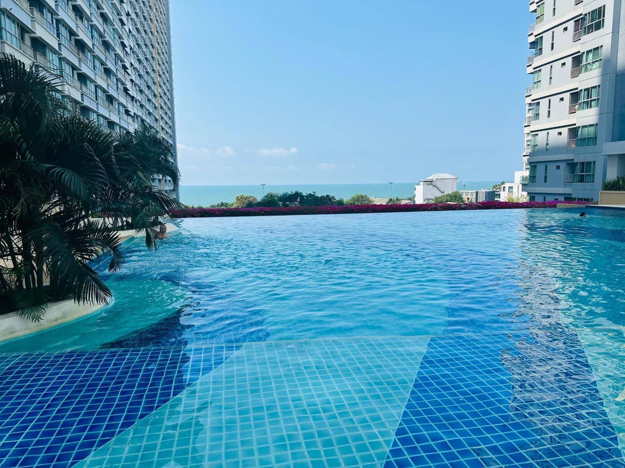 Seaview Beach Room Lumpini-Pool And Gym Face To Ocean Джомтиен Бийч Екстериор снимка