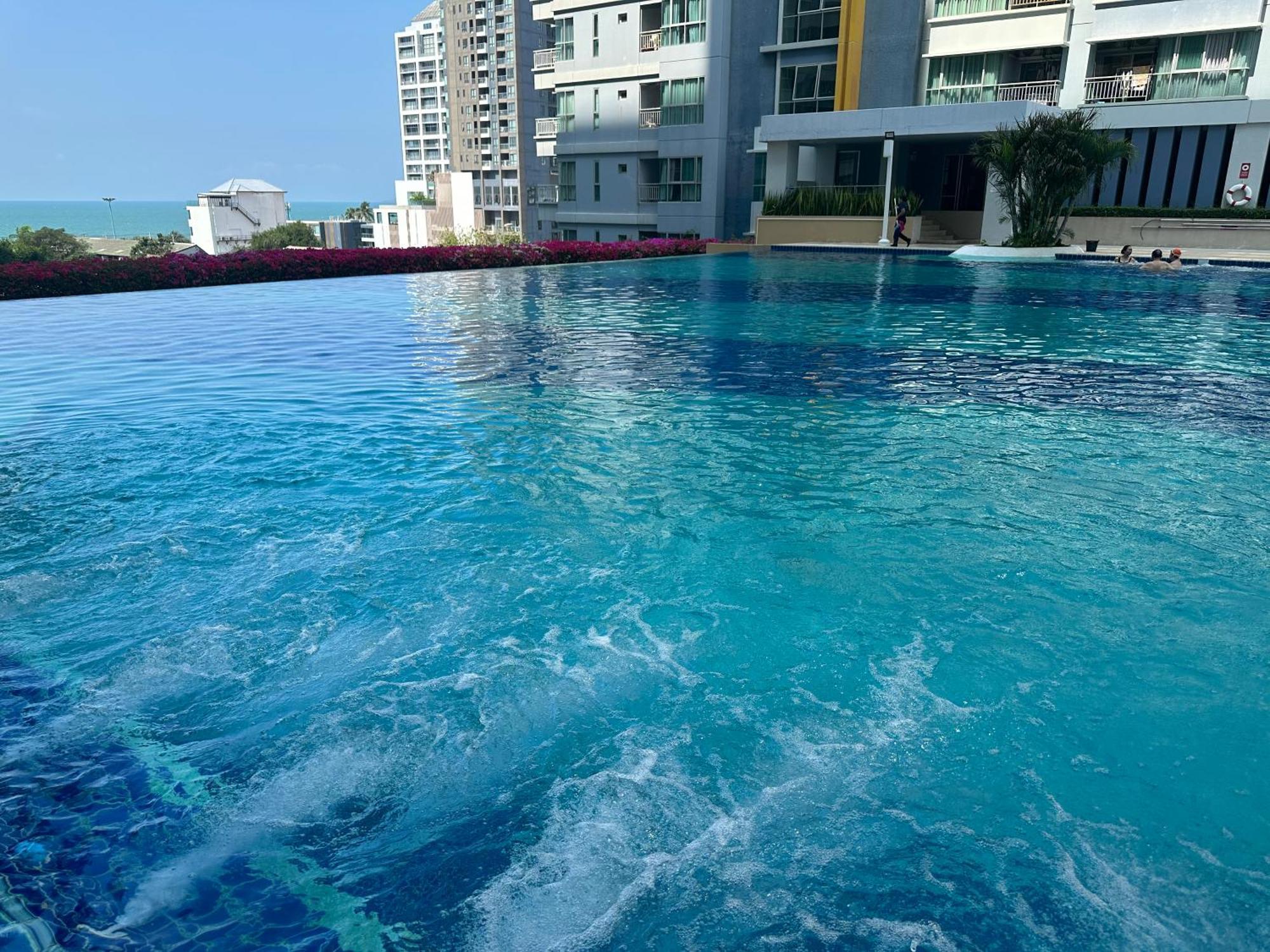 Seaview Beach Room Lumpini-Pool And Gym Face To Ocean Джомтиен Бийч Екстериор снимка