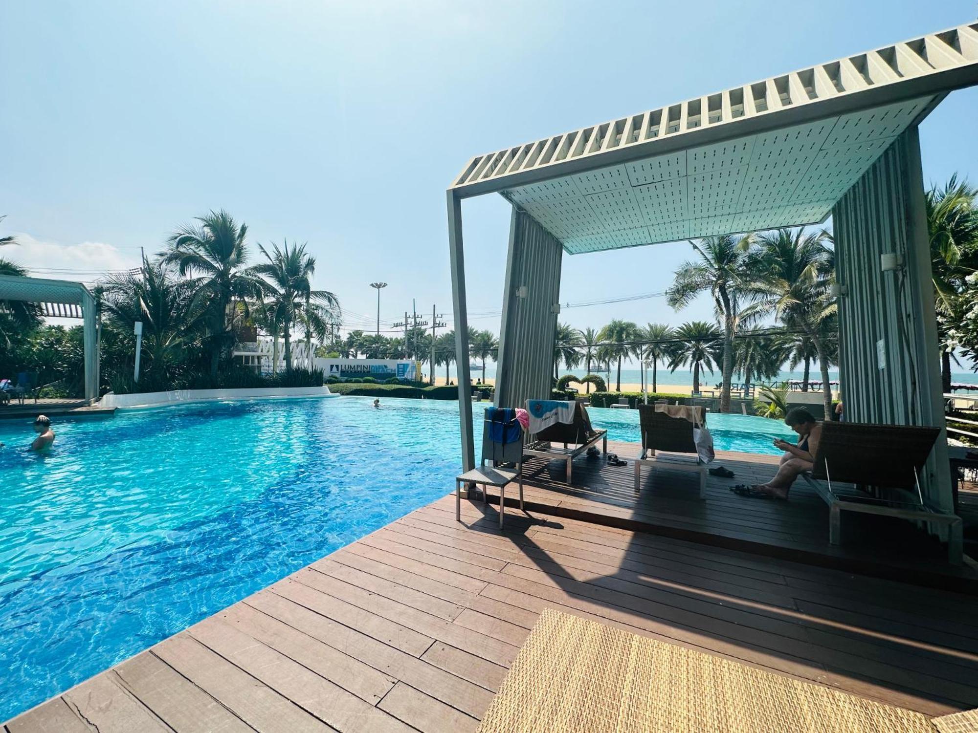 Seaview Beach Room Lumpini-Pool And Gym Face To Ocean Джомтиен Бийч Екстериор снимка