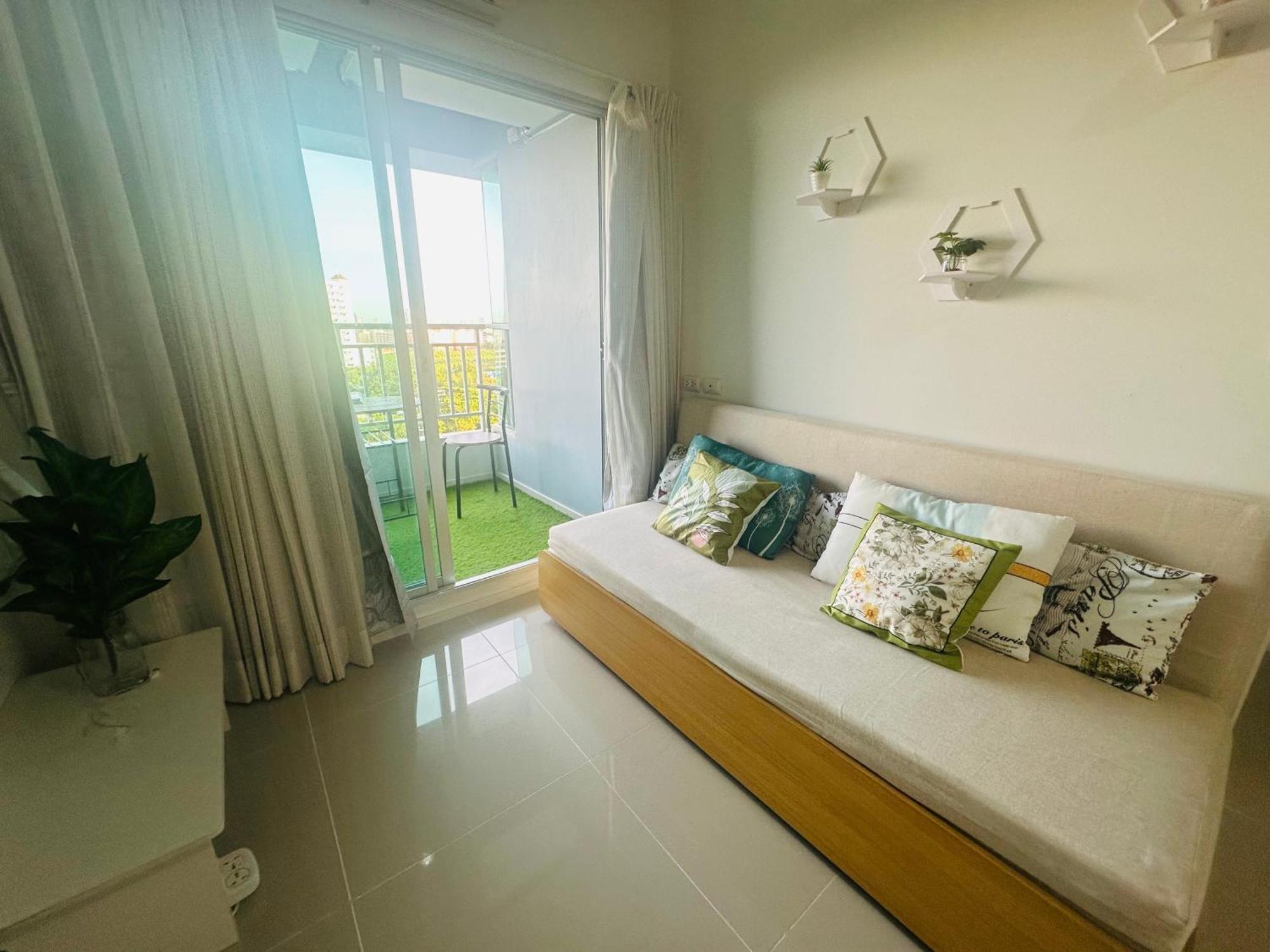 Seaview Beach Room Lumpini-Pool And Gym Face To Ocean Джомтиен Бийч Екстериор снимка